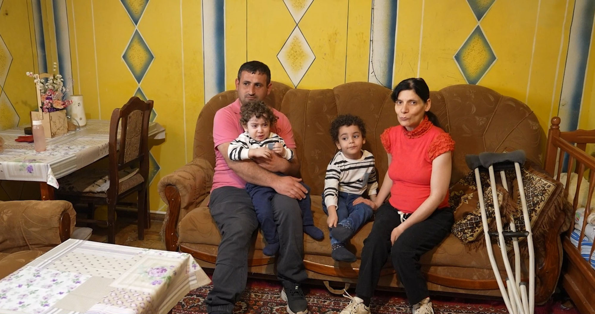 Իսախանյանների ընտանիք,
ք. Երևան
