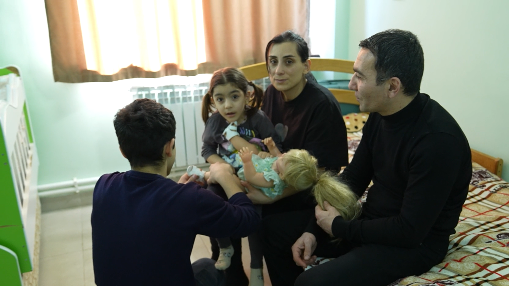 Կարապետյանների ընտանիք,
ք. Երևան