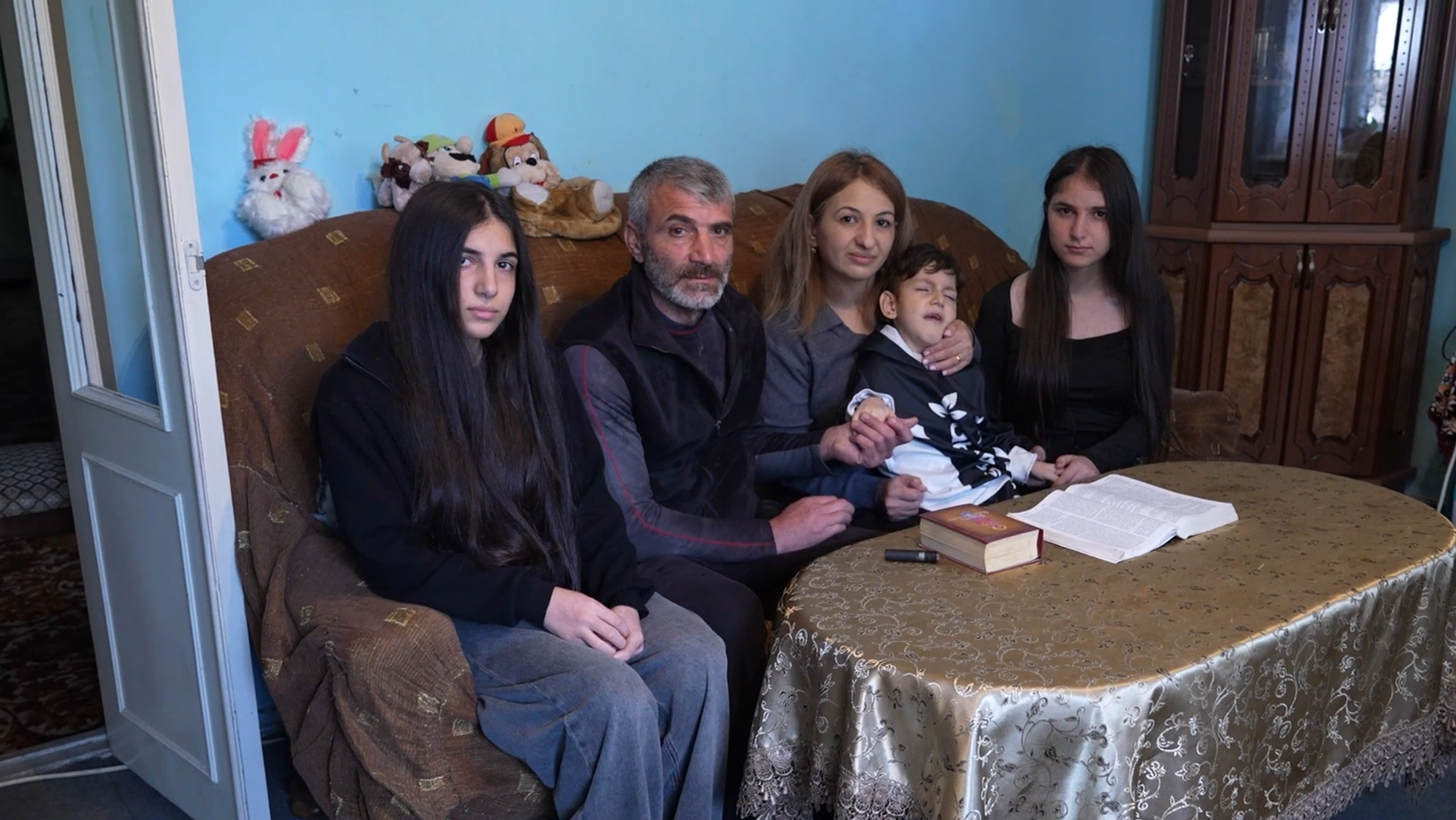 Կնյազյանների ընտանիք,
ք. Գյումրի